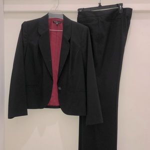 Sharagano Atelier 2pc pantsuit